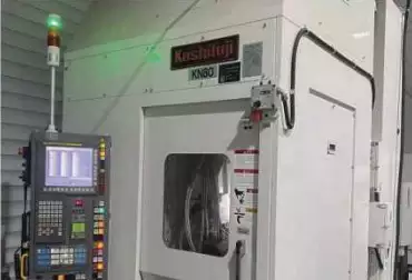 Gear hobbing machine