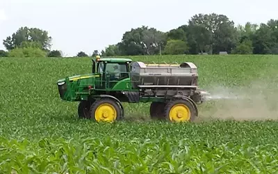 wheel drive Fertilizer